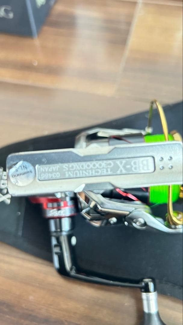 Shimano 2-Piece Technium 15BB-X C3000DXG Right Handle Used Without Charger - Image 4