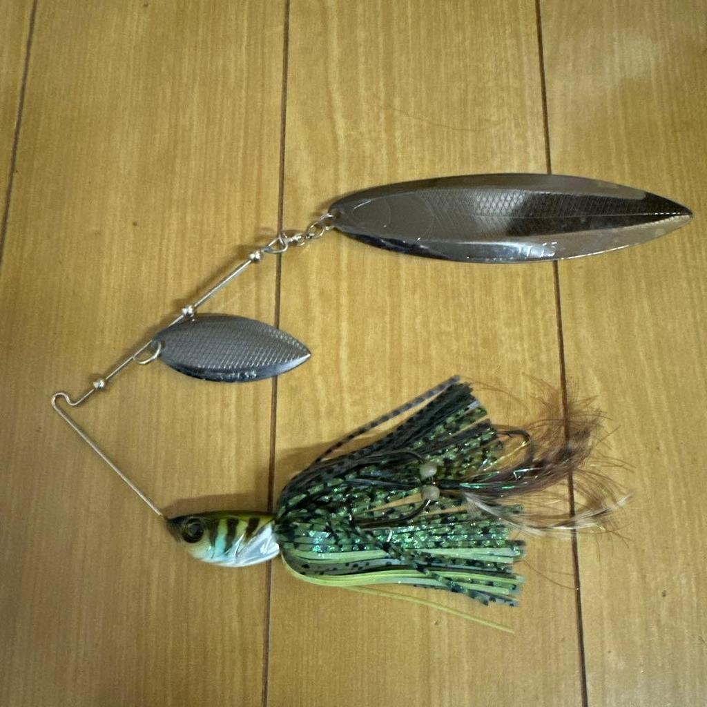 Jackall Megalodon Spinnerbait Hard Lure, Excellent Condition, Fishing Gear - Image 1