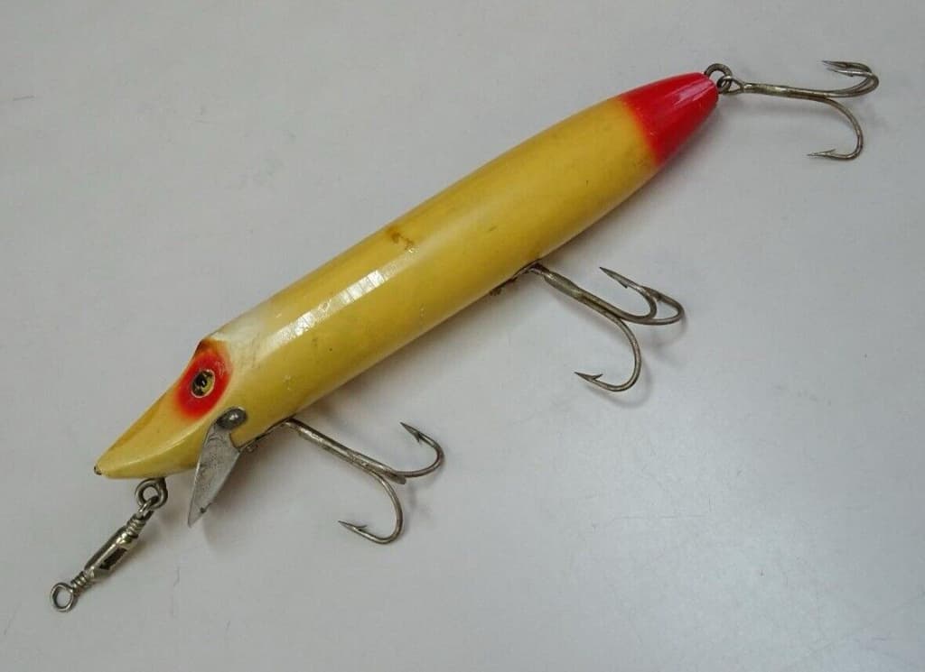 Heddon MUSKY VAMP 8inch R/W 1920's Old Lure Ship From Japan - Image 1