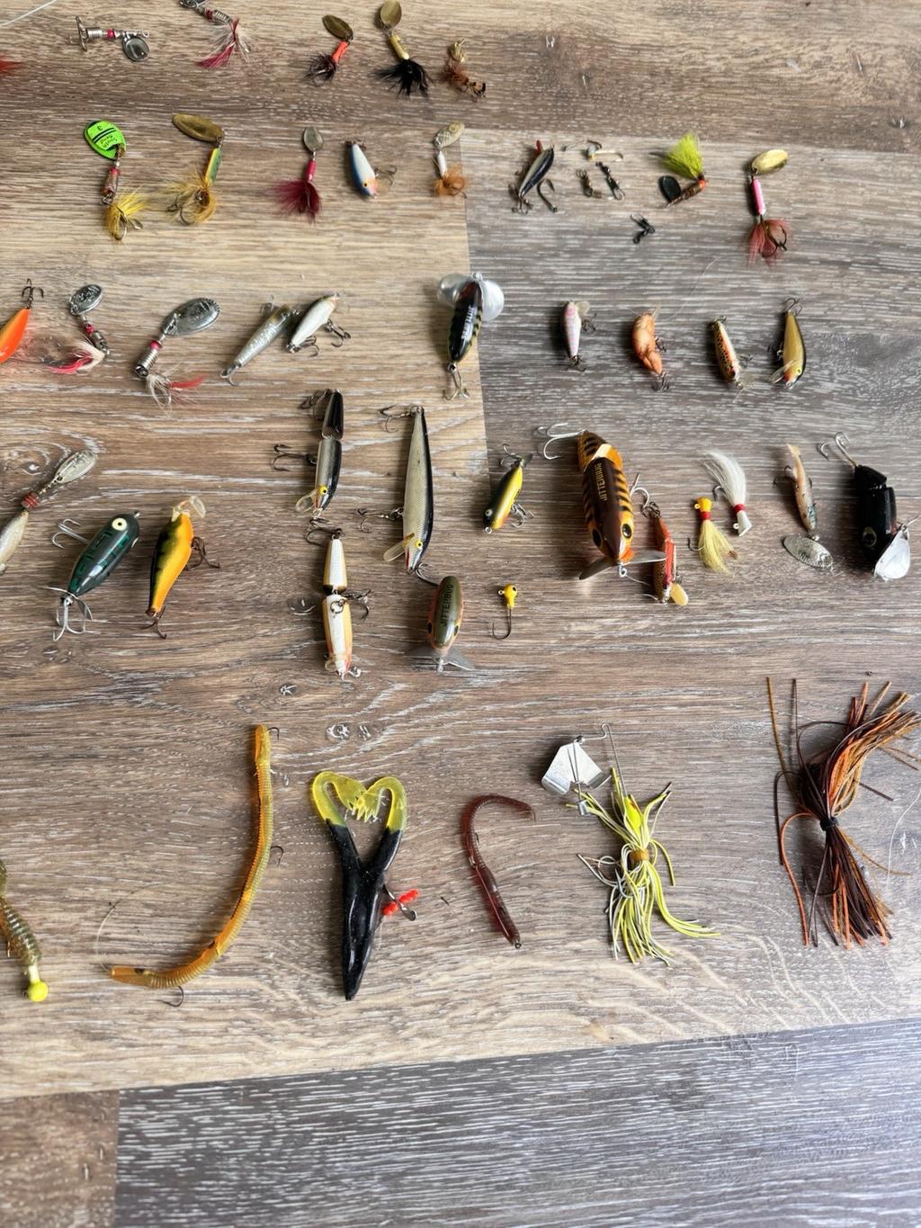 VINTAGE fishing Lure lot of 60 Plus+ Tackle Box+ Fishing Accessories - Image 3