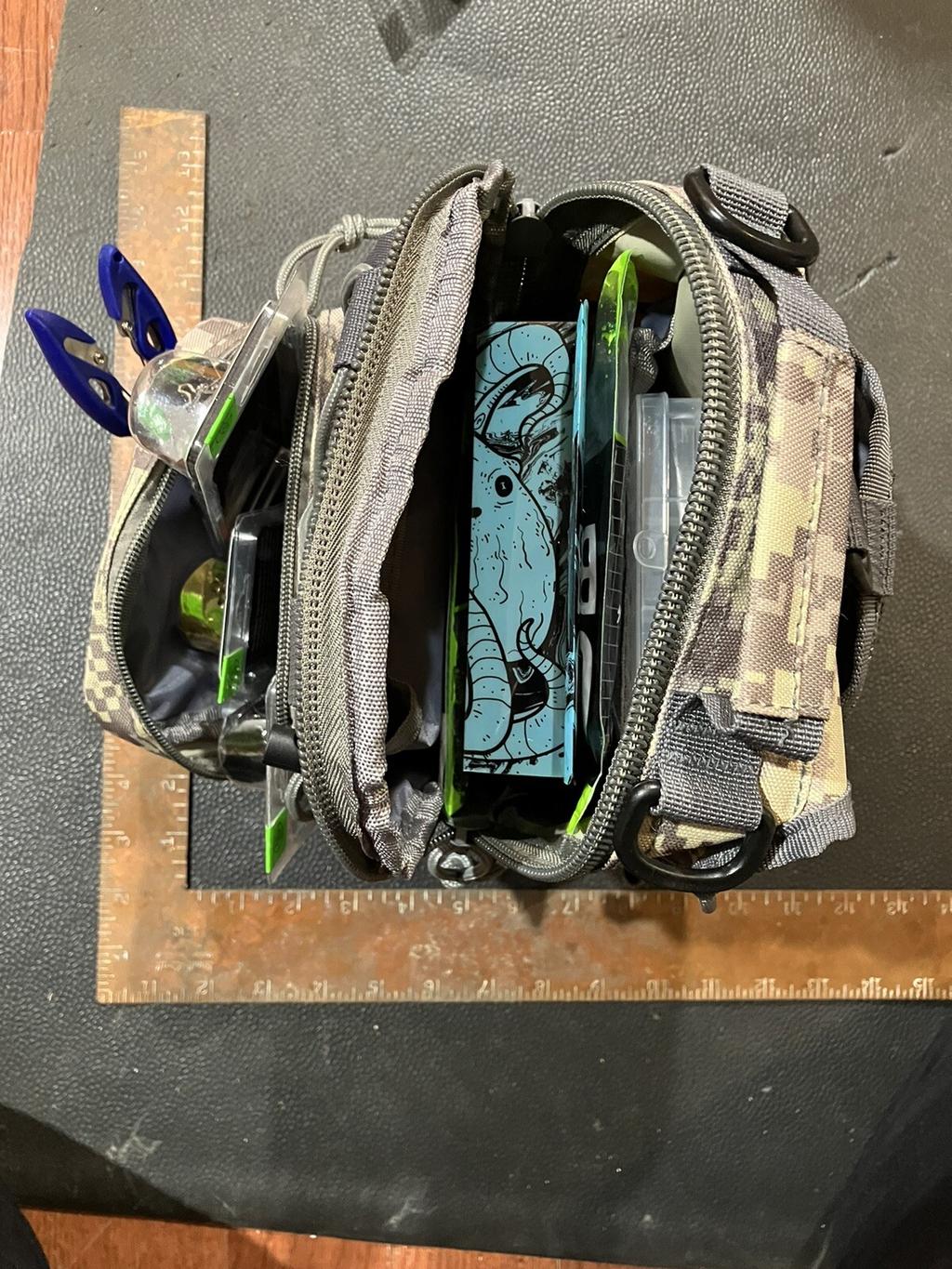 HUGE Lot of 6 GOOGAN 1/2oz Clickbait Dart Tackle Box Skelly Swim Strike King #G$ - Image 7