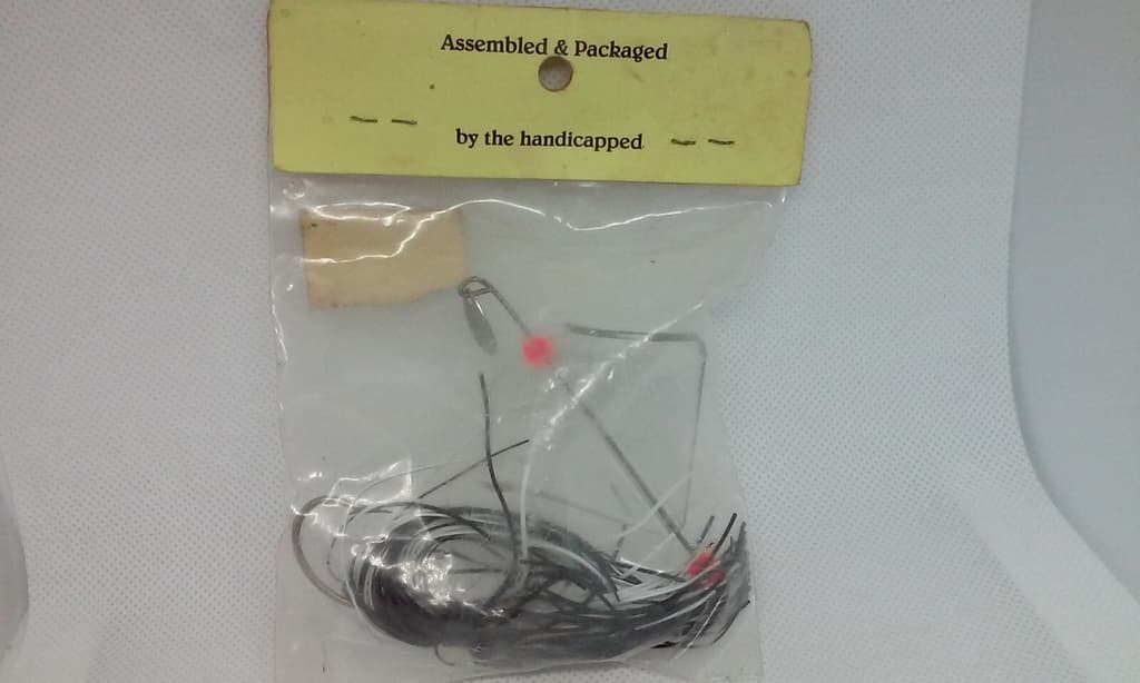 Vintage Lucky Lures Buzzbait White/Black 1/4oz Topwater Buzz Bait Fishing Lure - Image 3