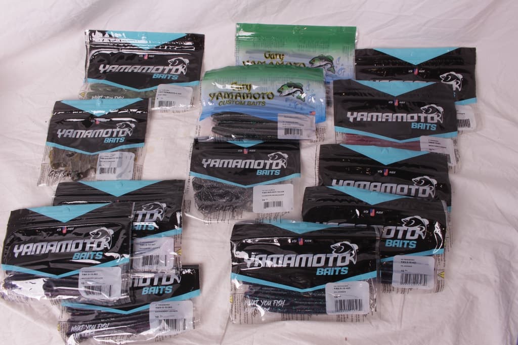 13 packs Yamamoto Baits: 10 packs 5" Senko, 2.5" grub, covert craw & 3.5" nuku - Image 1