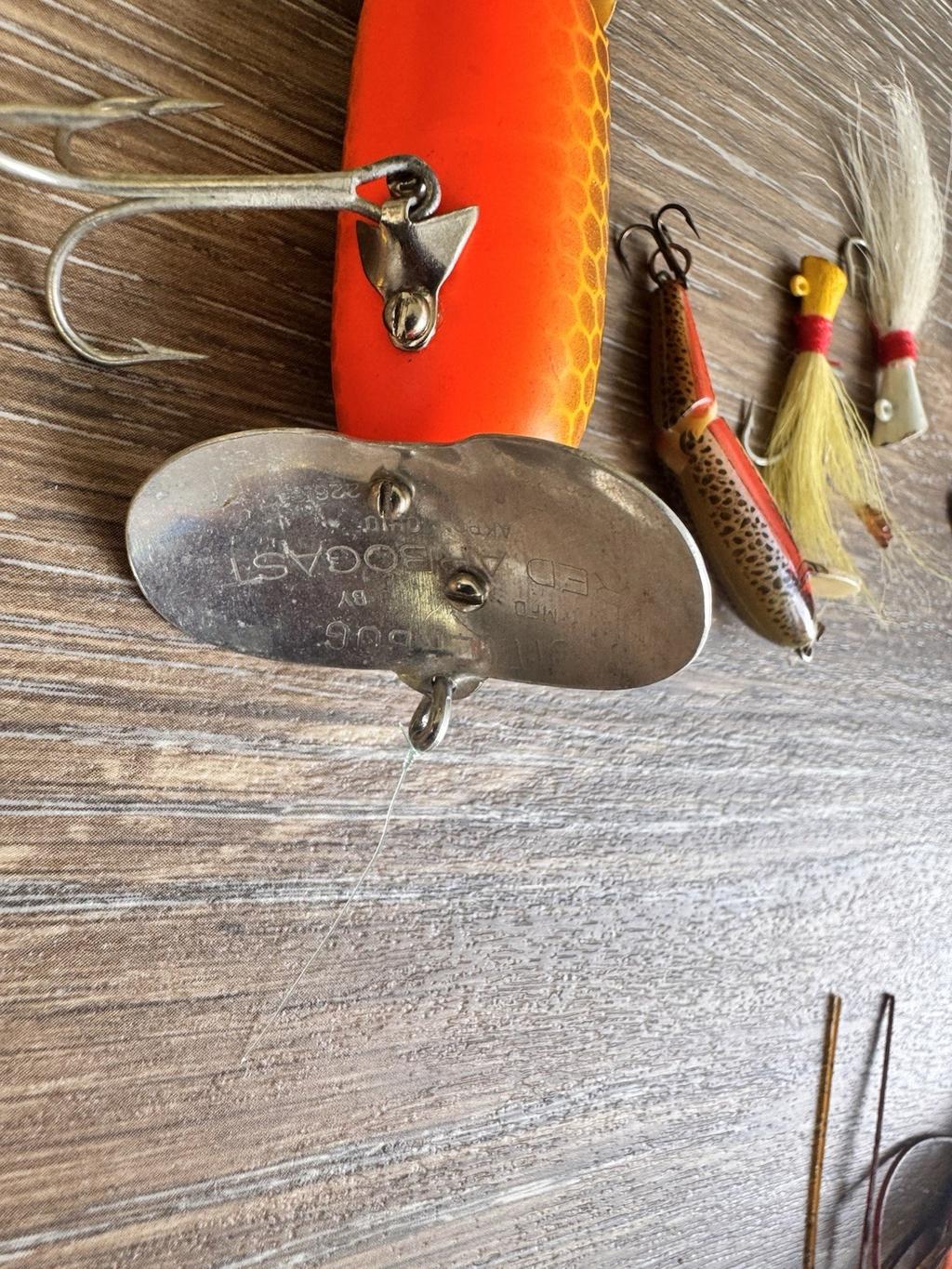 VINTAGE fishing Lure lot of 60 Plus+ Tackle Box+ Fishing Accessories - Image 10