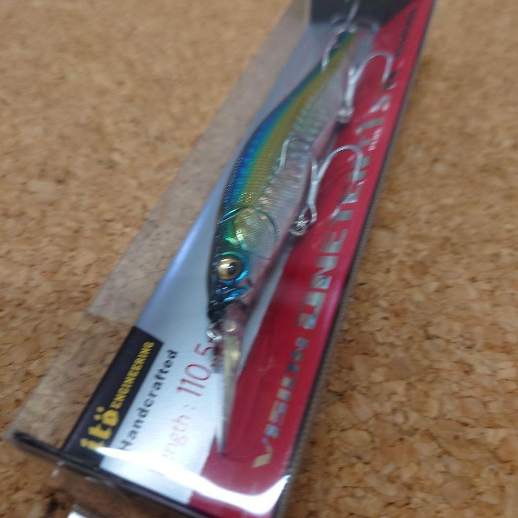 Megabass Ito Vision Oneten+1SW Long Bill Jerkbait for Deeper Swim, Used - Image 4
