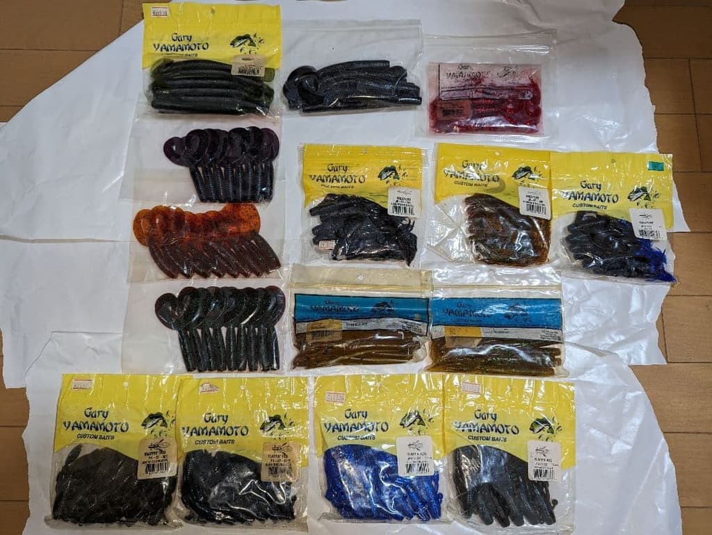 15-bag set of Gary Yamamoto creature baits, craw-type worms, and grub-type - Image 1