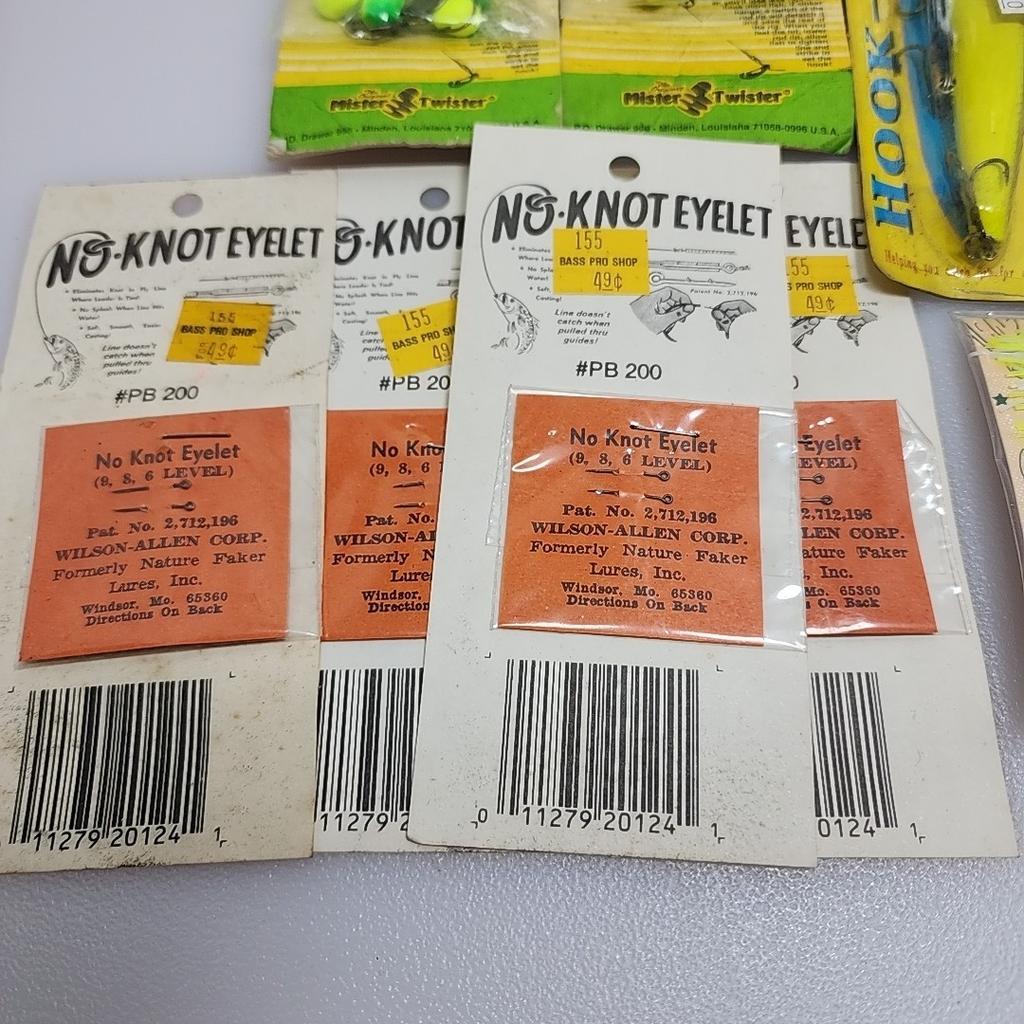 Fishing Lure Lot Vintage Mepps Comet Dardevle Spoon Jigs Jerkbait Spinnerbait - Image 4