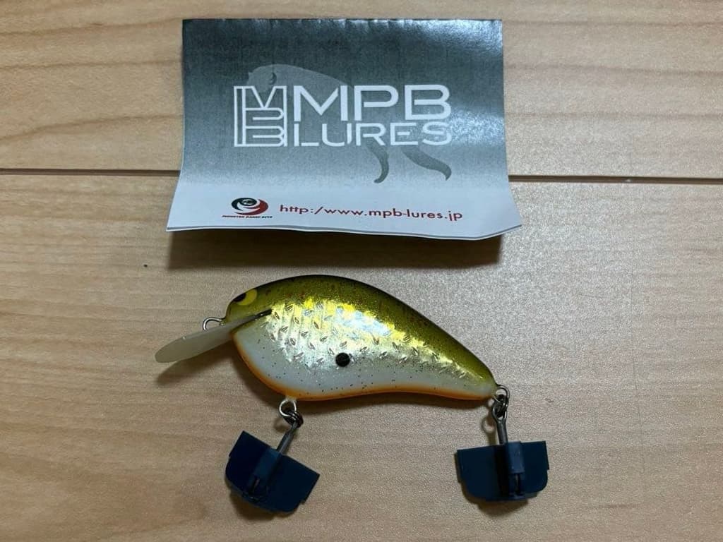 MPB LURES Wild Weazel Crankbait Flat Side Foil Root Beer New Unused - Image 1