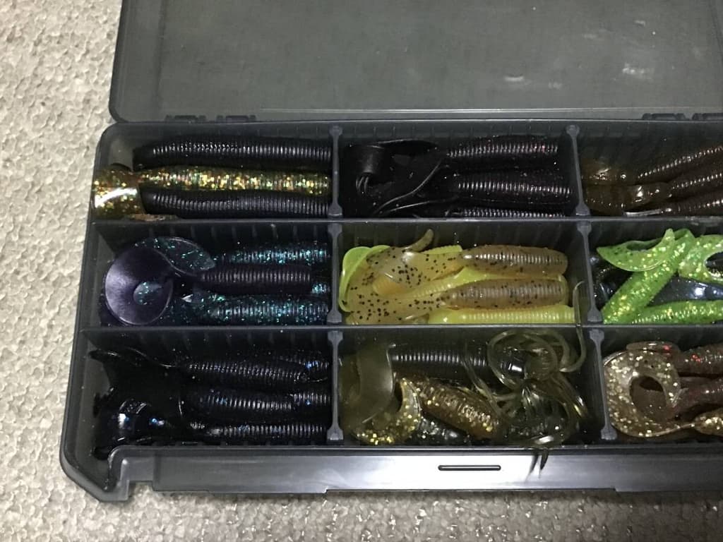 Bass fishing worm set, Gary Yamamoto 4 inch grub, imo, fl grub, rockfish - Image 2