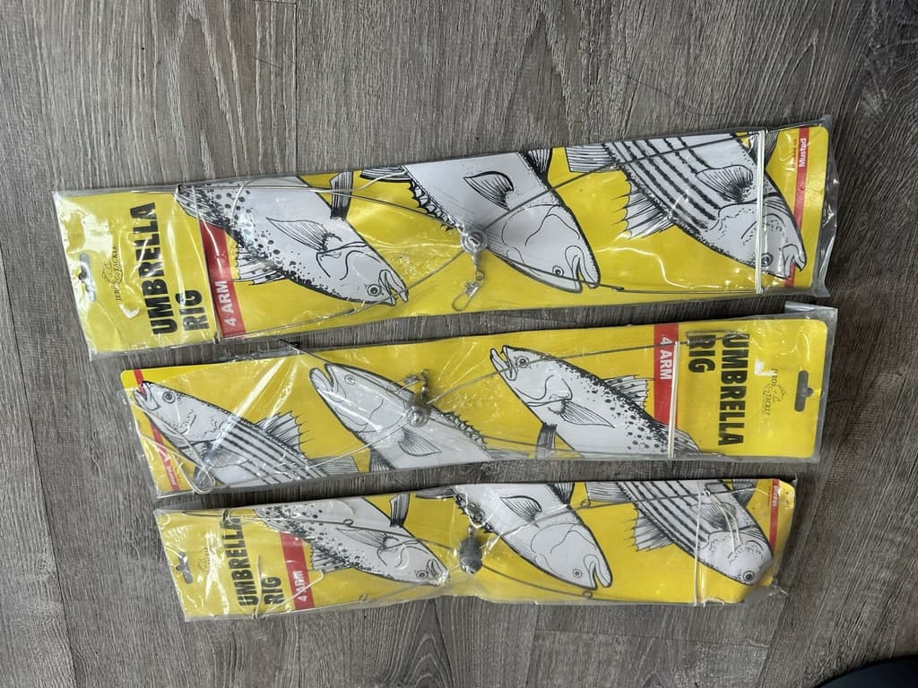 Umbrella Rig-lot of 3 - Image 1