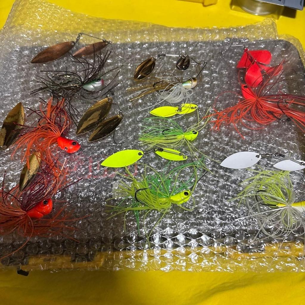 Evergreen D-ZONE Buzzbait Set 8pcs Near Mint Fishing Lures Hard Baits - Image 3