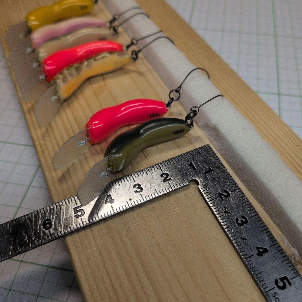 Handmade Snake Skin Crankbait Lure with Crank and Accessories - Image 3