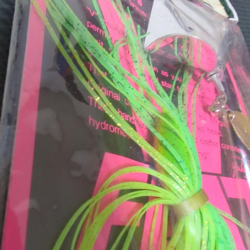 V-FLAT Buzzbait LG Color 3/7oz Freshwater Lure Used Condition - Image 4