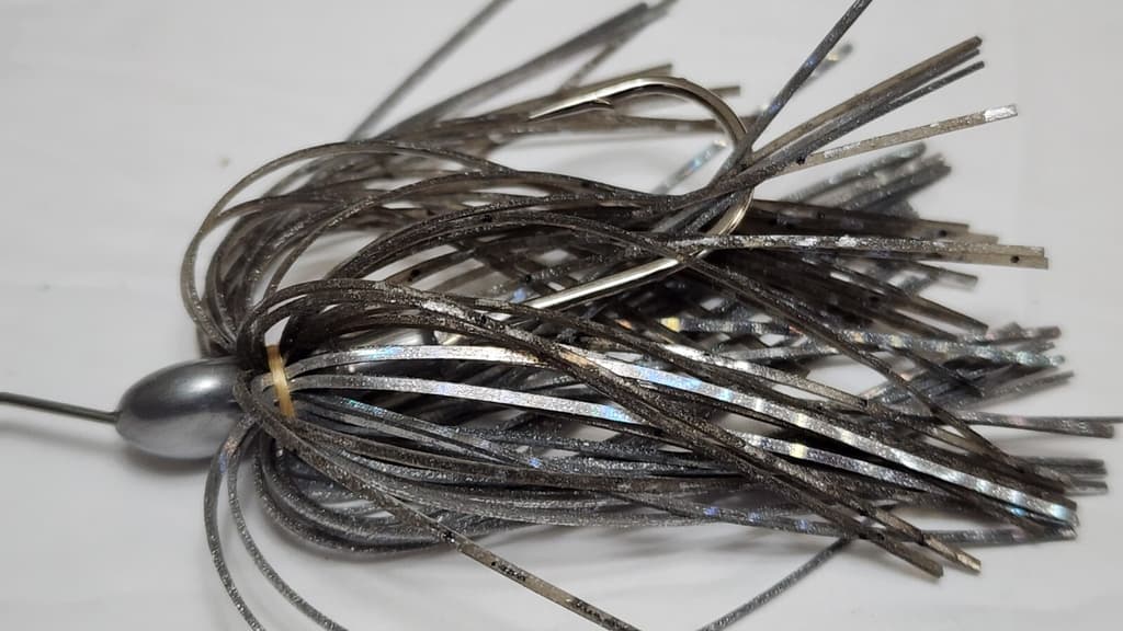 Ladies Man Custom Baits 4" Pro Planer Buzzbait 1/8oz 2/0 Silver Shad Hand Tied - Image 5