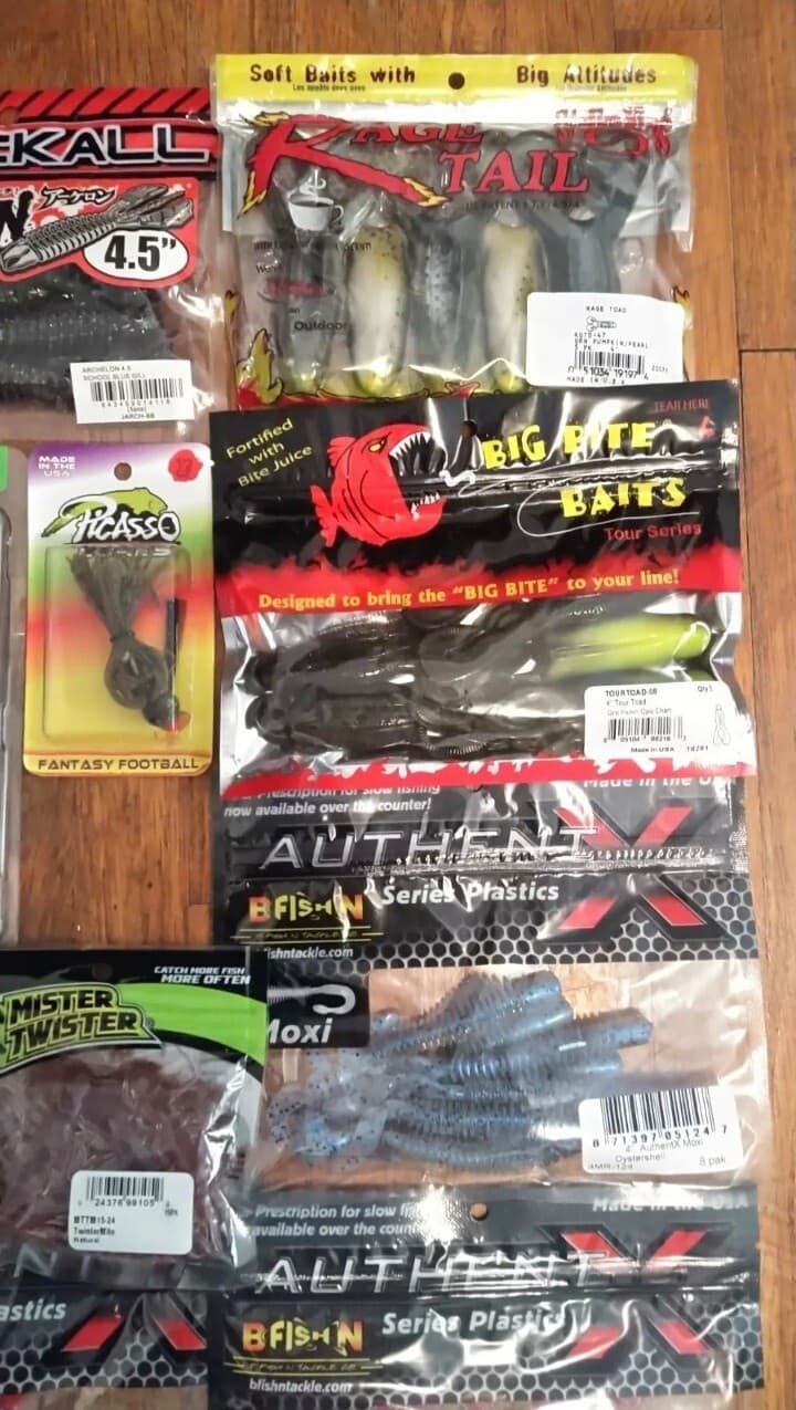 20 Bass Fishing Lures Lot Soft Plastics Jigs Buzzbait Googan Squad Jackall Senko - Image 4