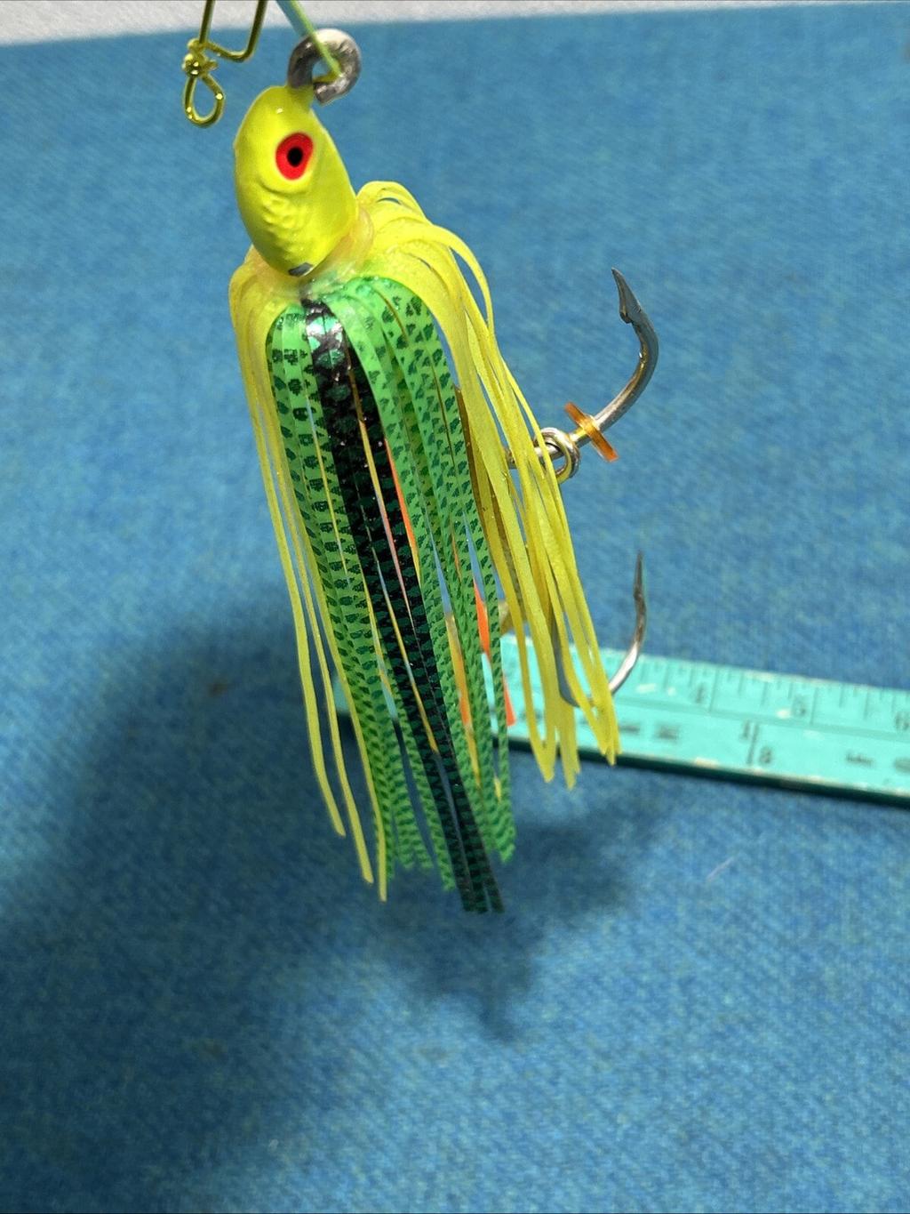 Large Original Chatterbait Green Yellow And Gold Fishing Lure - Image 8