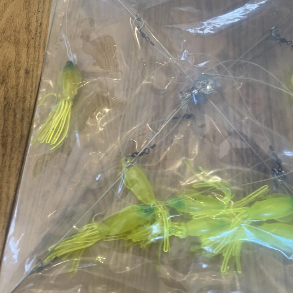 9” Umbrella Rig 4 Arm 11” With 5.5” Squid (9)  8/0 Mustad New Chartreuse Green - Image 7