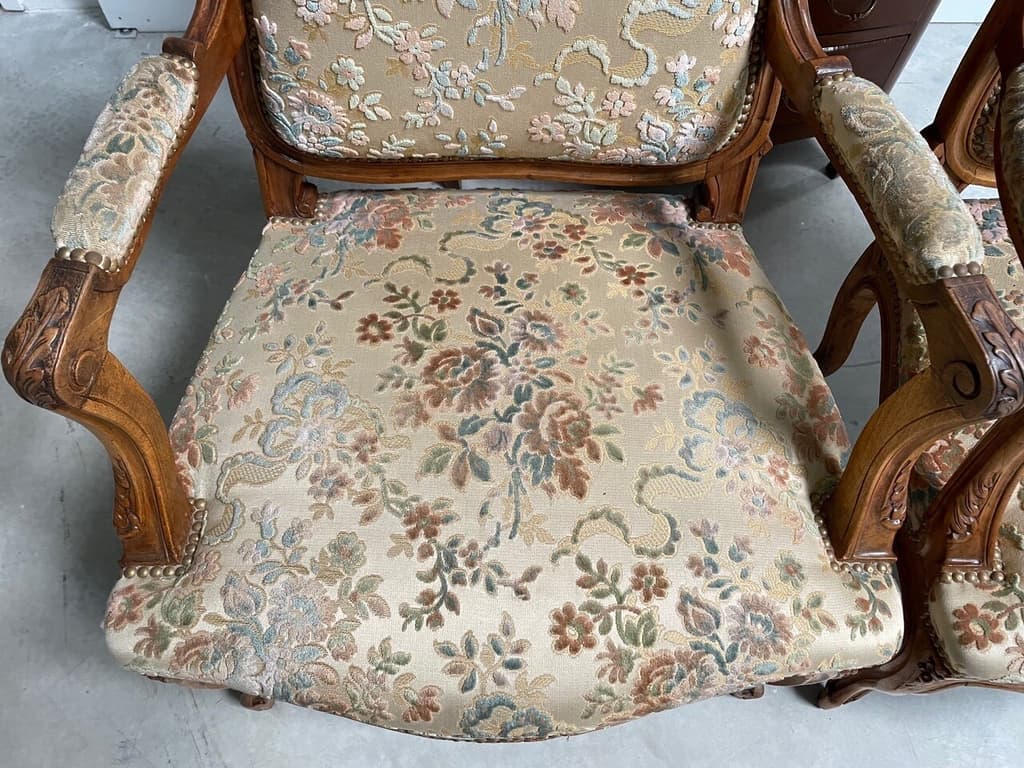 Pair of Louis XV style walnut armchairs, circa 1900 - Image 6