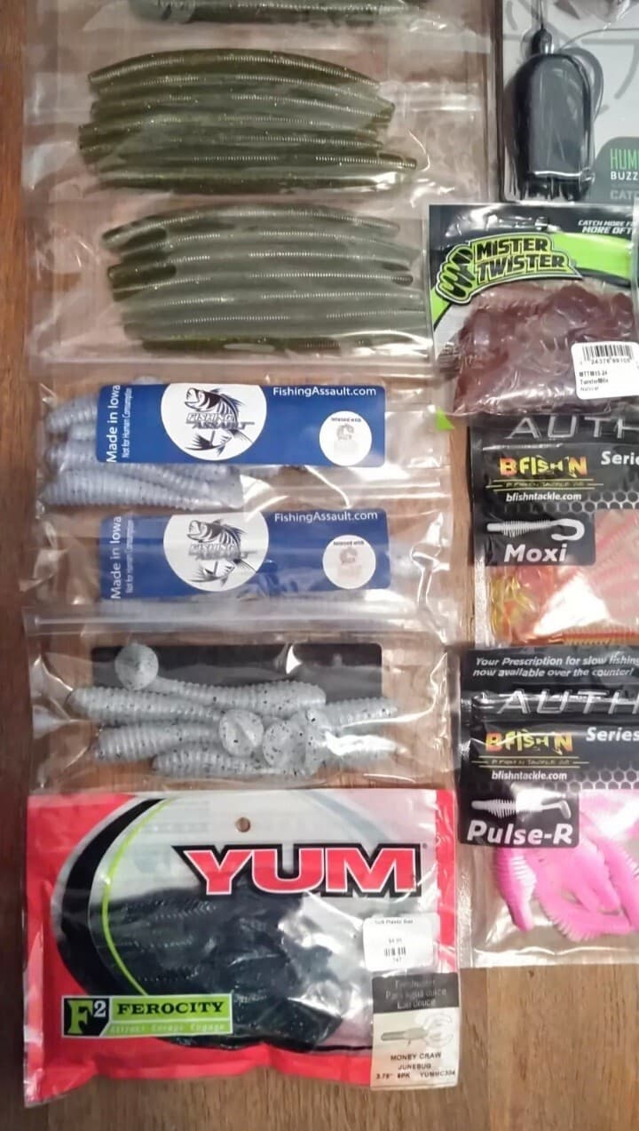 20 Bass Fishing Lures Lot Soft Plastics Jigs Buzzbait Googan Squad Jackall Senko - Image 7