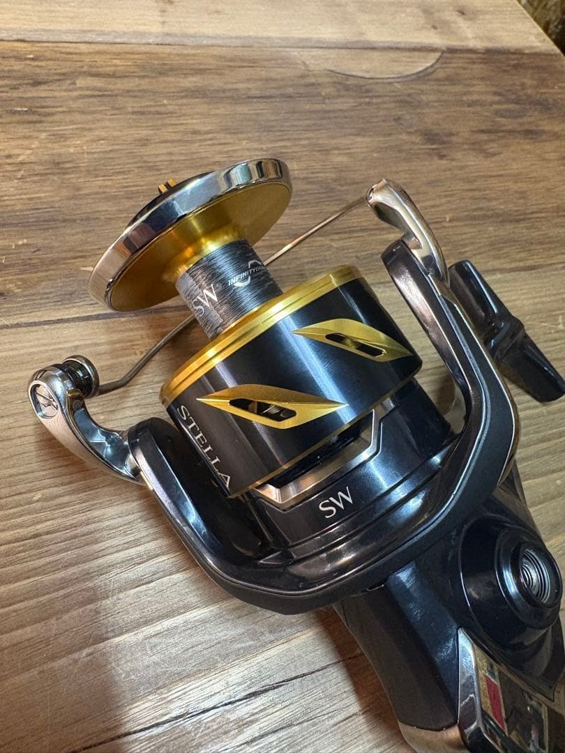 Shimano 20 Stella SW 20000HG Spinning Reel with Box & Accessories Used - Image 10