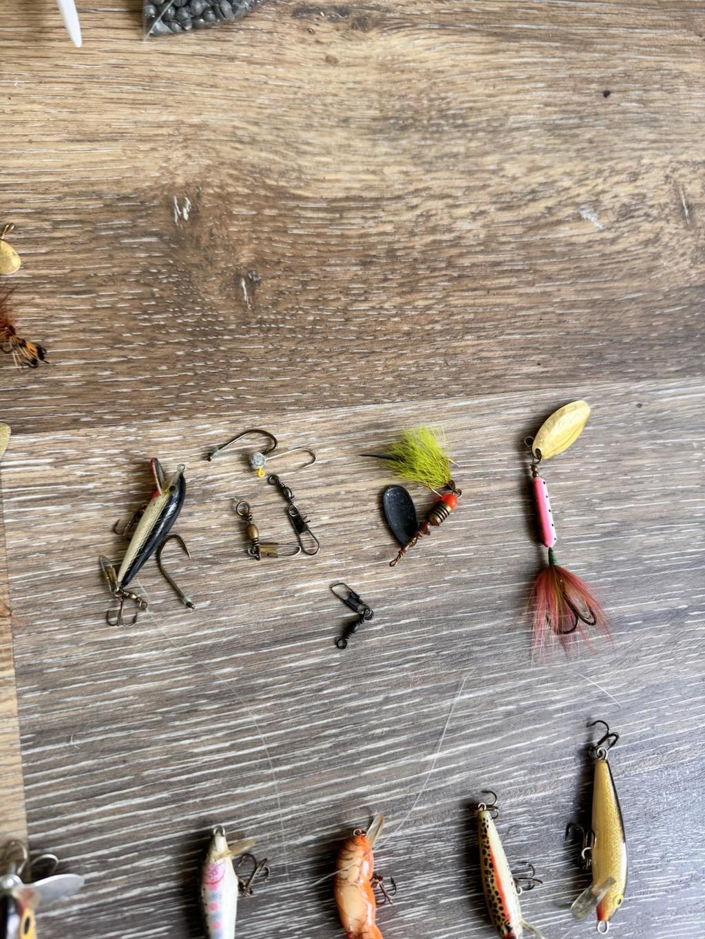 VINTAGE fishing Lure lot of 60 Plus+ Tackle Box+ Fishing Accessories - Image 17