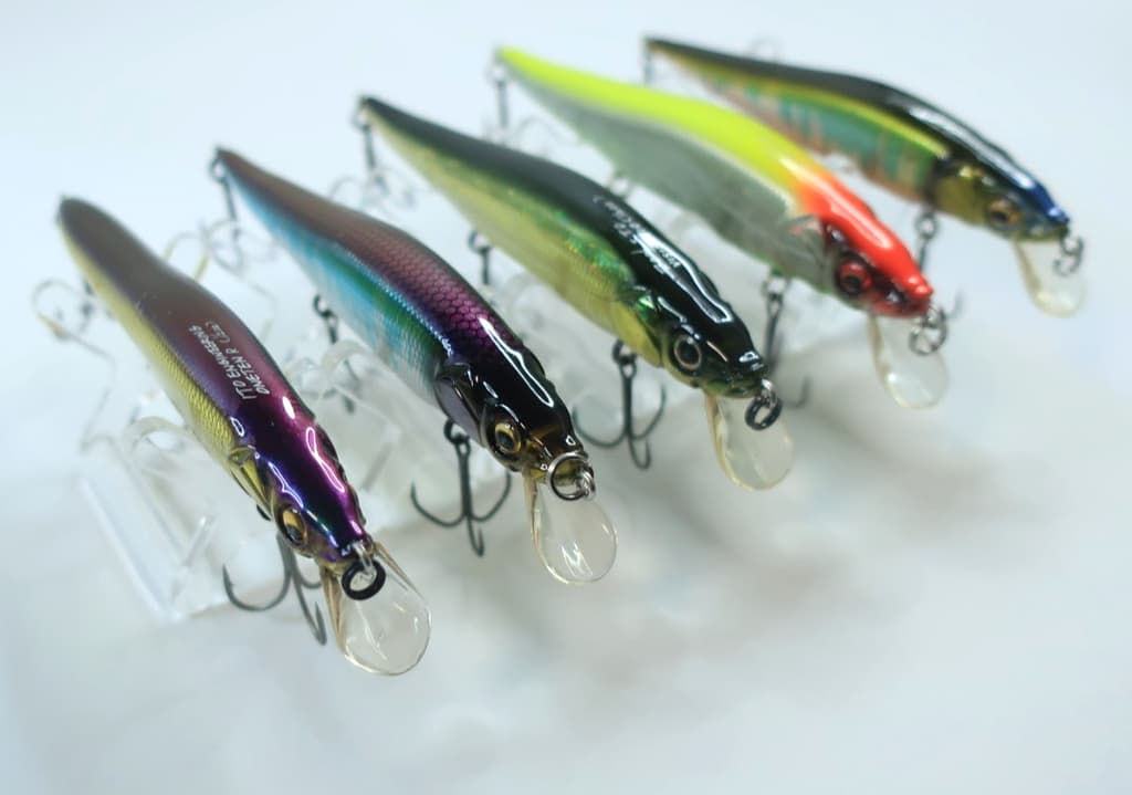 15 Megabass Vision110(Jr,SW,LBO,R,R+1) (Hook changed, paint peeled) Lot - Image 5