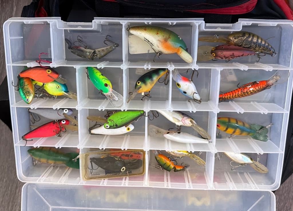 Large Walleye Tackle Box (6 Boxes, Plus 1 Small Empty). Rapala, Michigan Stinger - Image 6