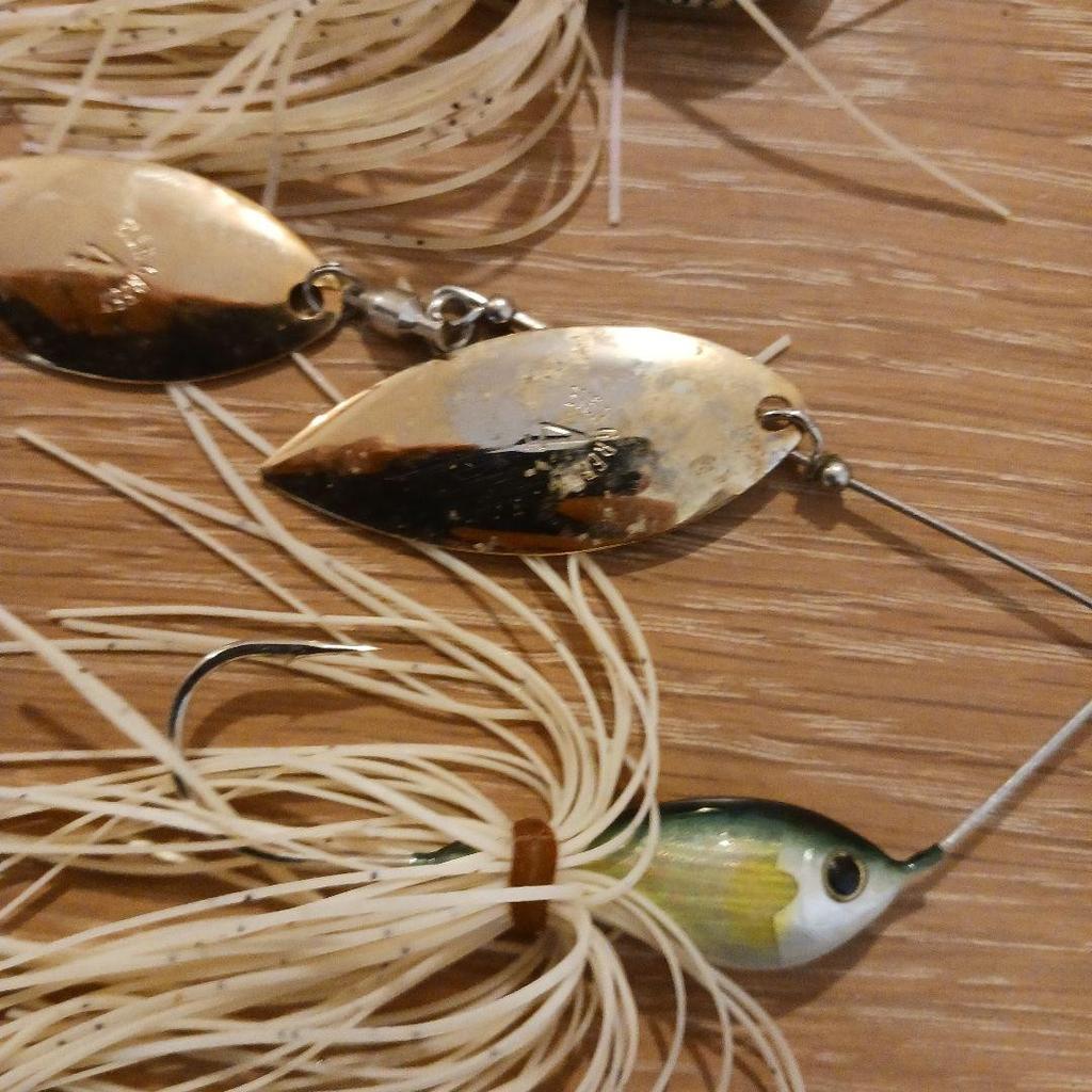 Evergreen Spinnerbait Set of 3 Gold White Green Double Willow Leaf Used - Image 9