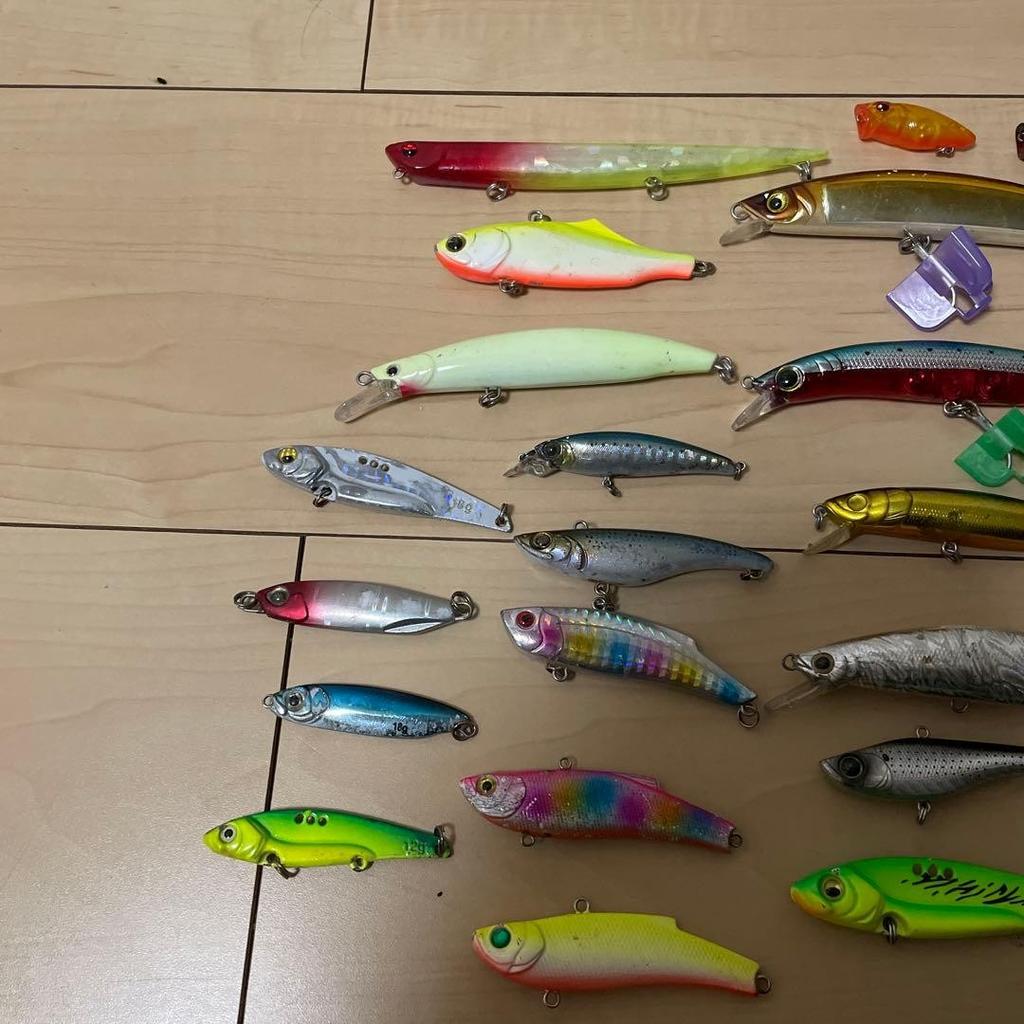 31 saltwater lures - Image 2