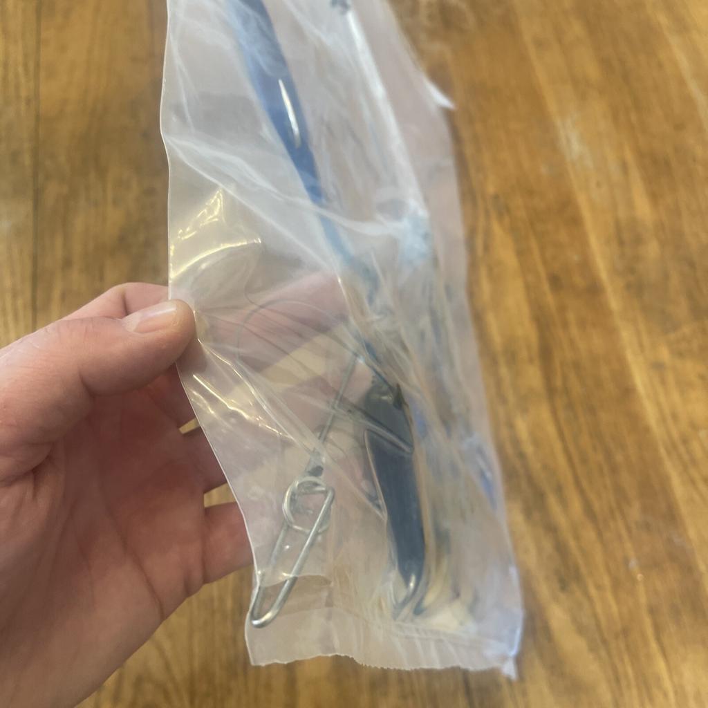 Umbrella Rig 4 Arm 11” With 6” Shad (9)  Pearl Blue 8/0 Hook Mustad New In Pkg - Image 3