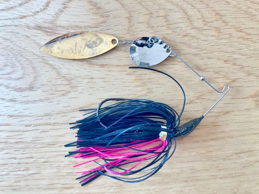 Megabass V Flat Spinnerbait 0.8oz Green Used - Image 3