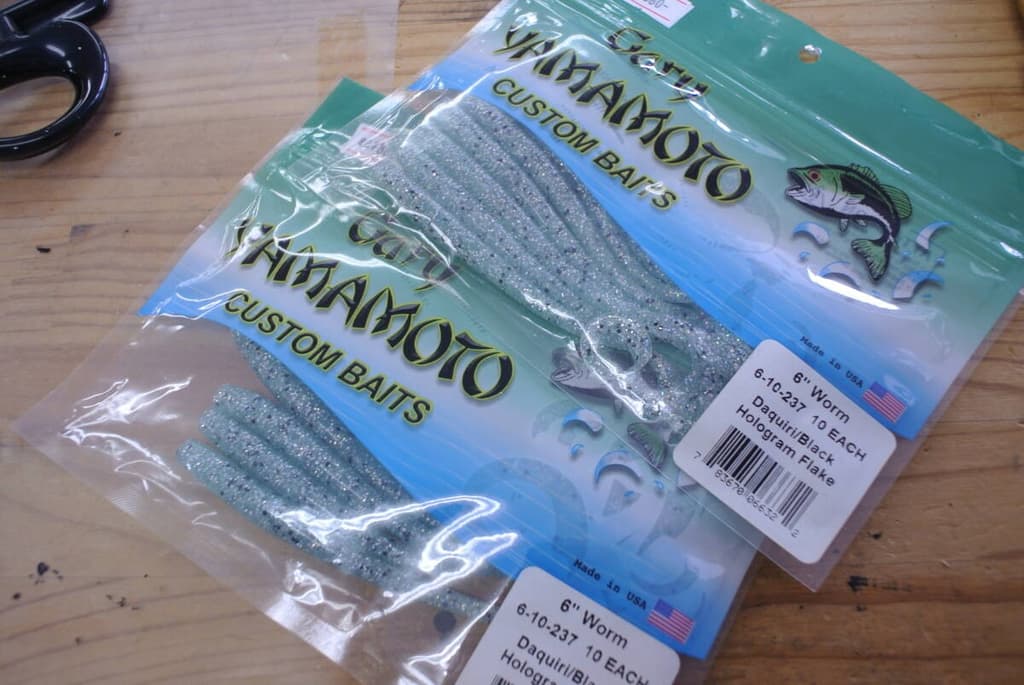 WMCLY18-095 Gary Yamamoto 6in Worm New 2 Packs - Image 4