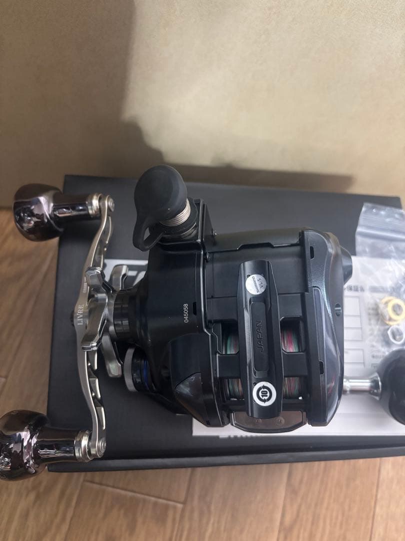 Shimano Electric Reel 600 Touch Drive, Black Handle, Used, Fishing Gear - Image 5
