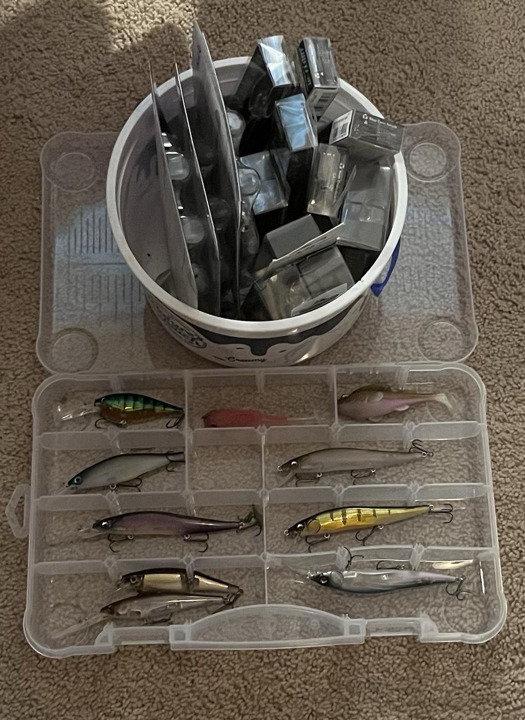 Massive Lure Lot Mega Bass - Image 4