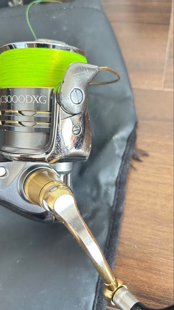 Shimano 2-Piece Technium 15BB-X C3000DXG Right Handle Used Without Charger - Image 8