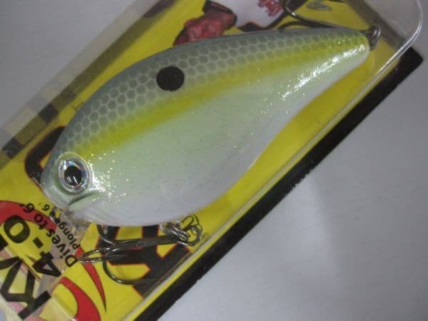 Strike King KVD4.0 538 Chartreuse Sexy Shad New Lures - Image 1