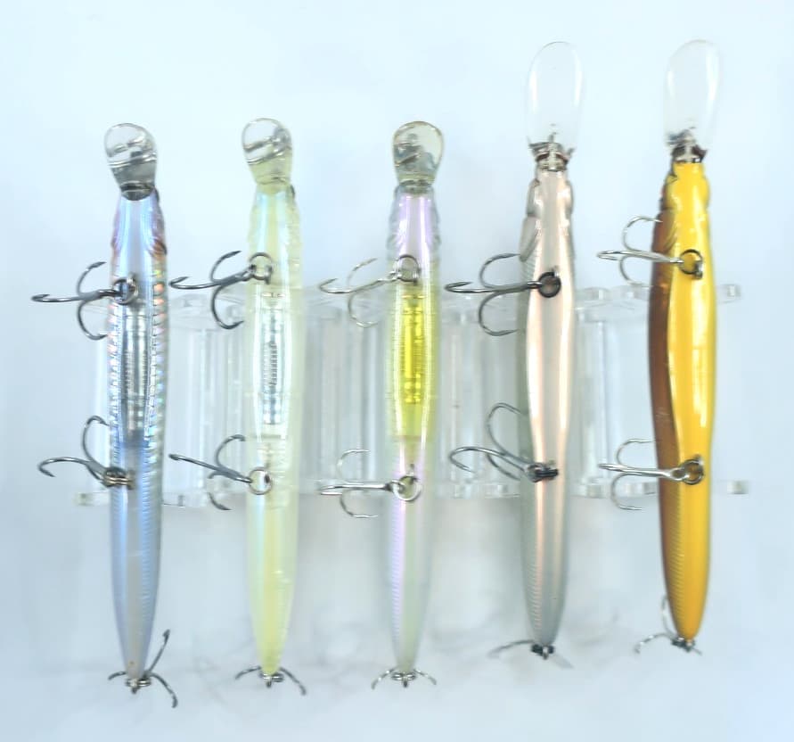 15 Megabass Vision110(Jr,SW,LBO,R,R+1) (Hook changed, paint peeled) Lot - Image 18