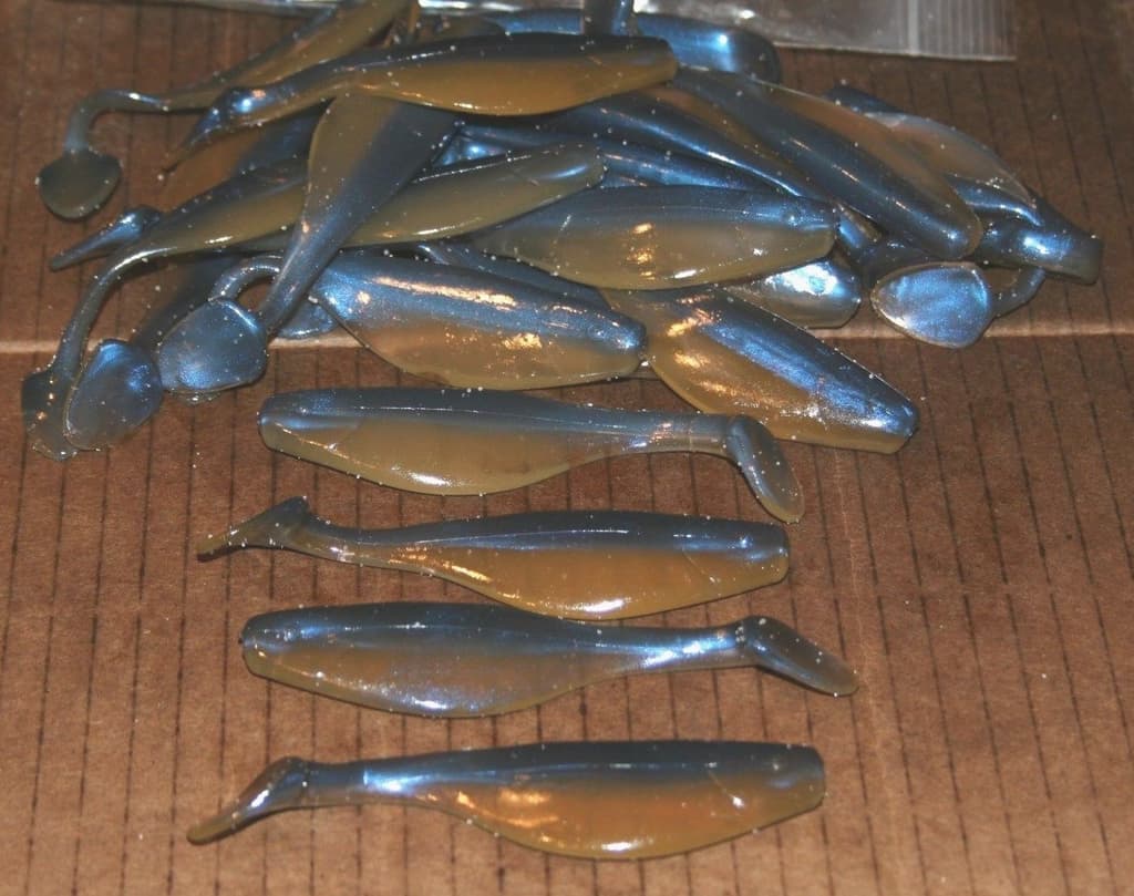 4" Shad Paddle Tail Swimbait great for Umbrella Rig 40 count bag Sassy Pro Blue - Image 2