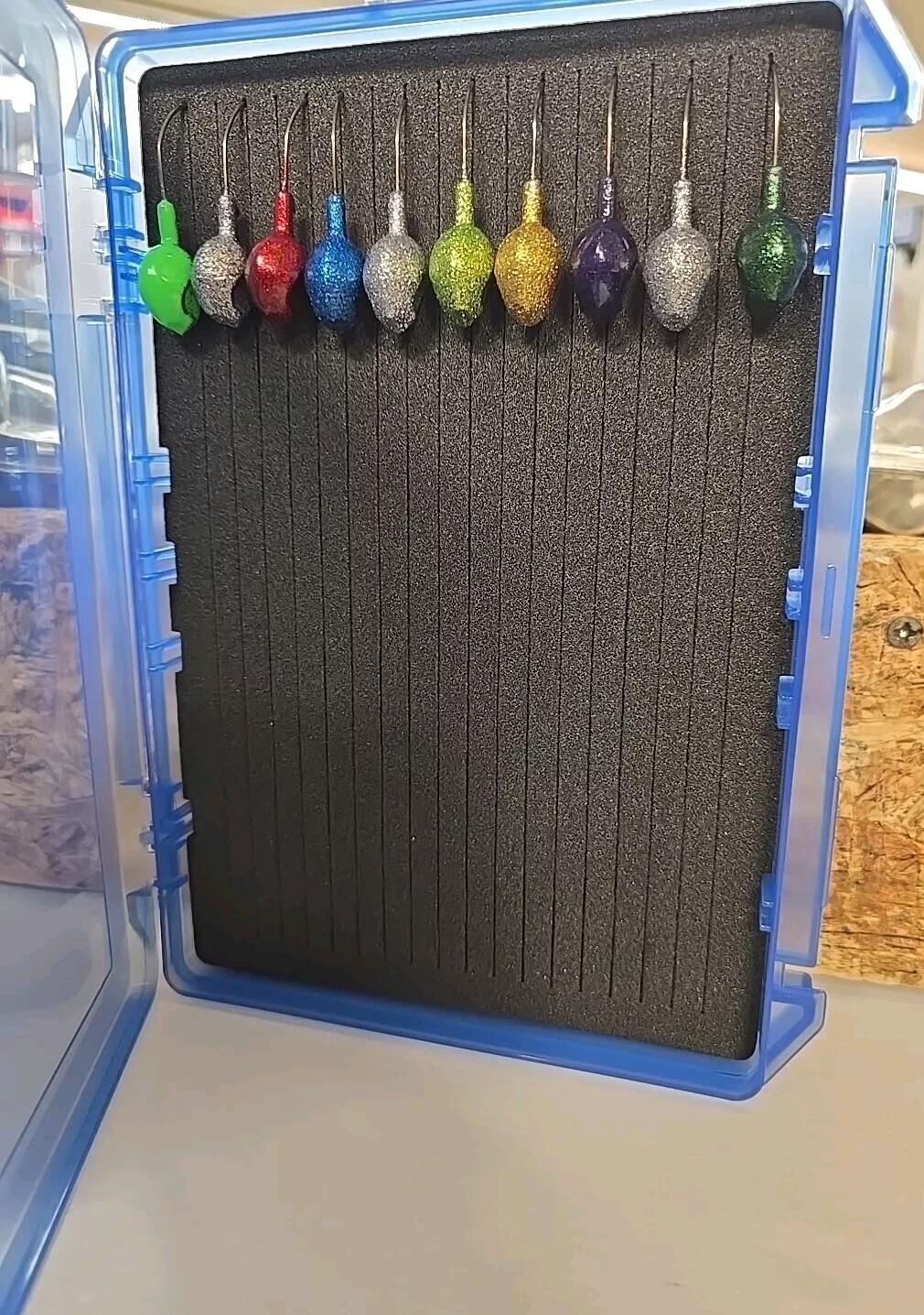 GAMAKATSU G-BOX JIG CASE #G3600SF & 10 1OZ ASSTD JIG HEADS FISHING ACCESSORIES  - Image 2