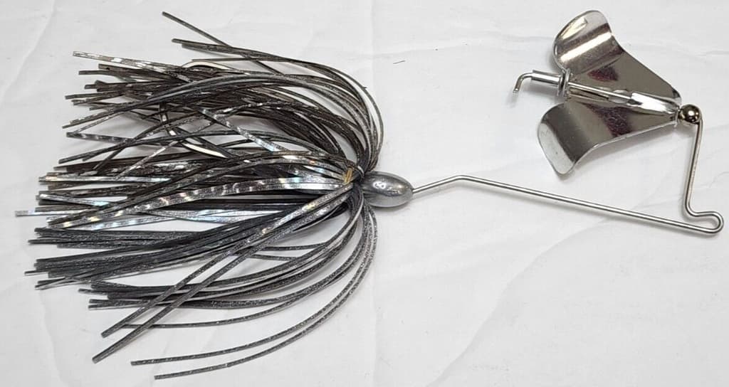 Ladies Man Custom Baits 4" Pro Planer Buzzbait 1/8oz 2/0 Silver Shad Hand Tied - Image 1