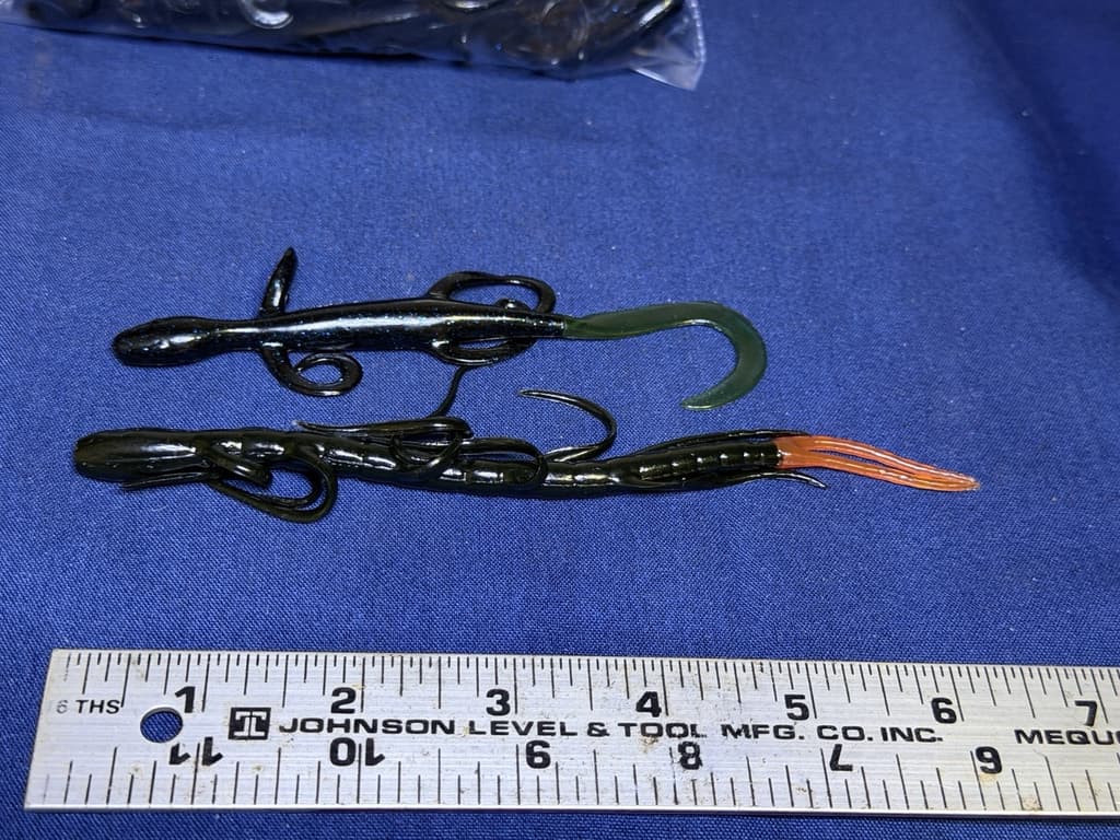 211 Piece Plano Tackle Box, bass lures, zoom soft plastics, hooks, jigs & more - Image 17