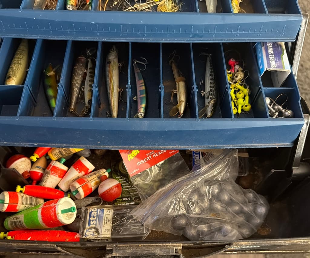 Bass Fishing Tackle Box: Jitterbugs, Rapalas, Crank Baits, Spoons Swim Baits + - Image 6