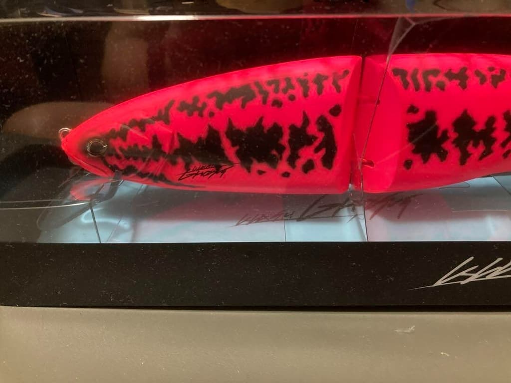 DRT KLASH GHOST Panic Pink Japanese Fishing Lure - Image 1