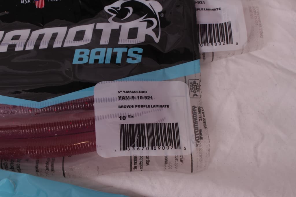 13 packs Yamamoto Baits: 10 packs 5" Senko, 2.5" grub, covert craw & 3.5" nuku - Image 3