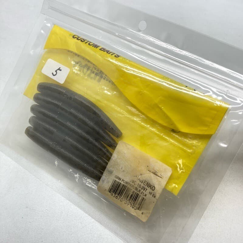 818369 Gary Yamamoto 3 Inch Fat Yama Senko 5 Pieces 297 Green Pumpkin Black Flak - Image 3