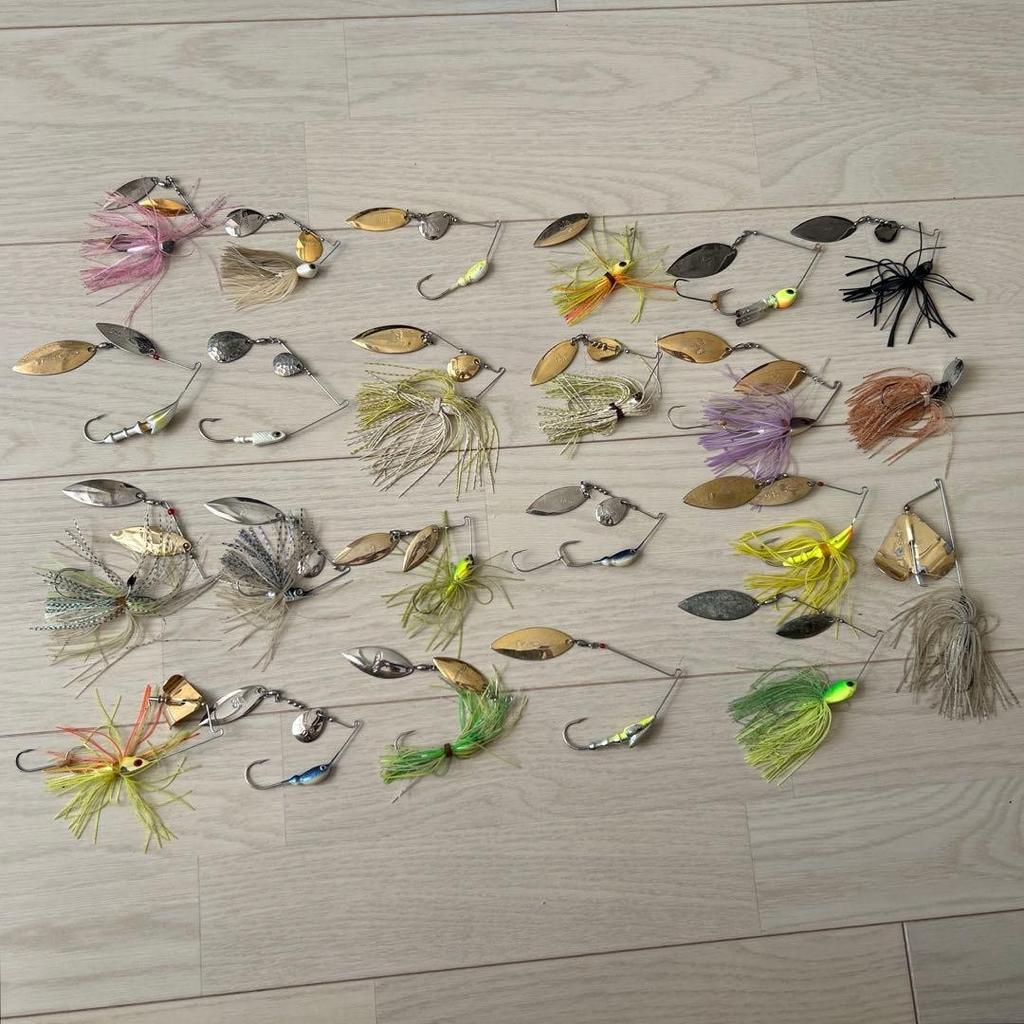 Bass fishing retirement set, spinnerbait and other lure set - Image 1