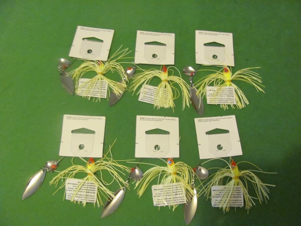 1) BAG OF 6 STRIKE KING SPINNERBAIT 3/8OZ YELLOW COLOR. ( MAPRO38CW-3 ). - Image 1