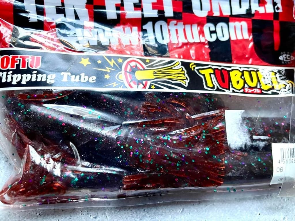 Huge Set of Gary Raid G-Crack Worms with Keeper Japan Fishing Accessories - Image 12