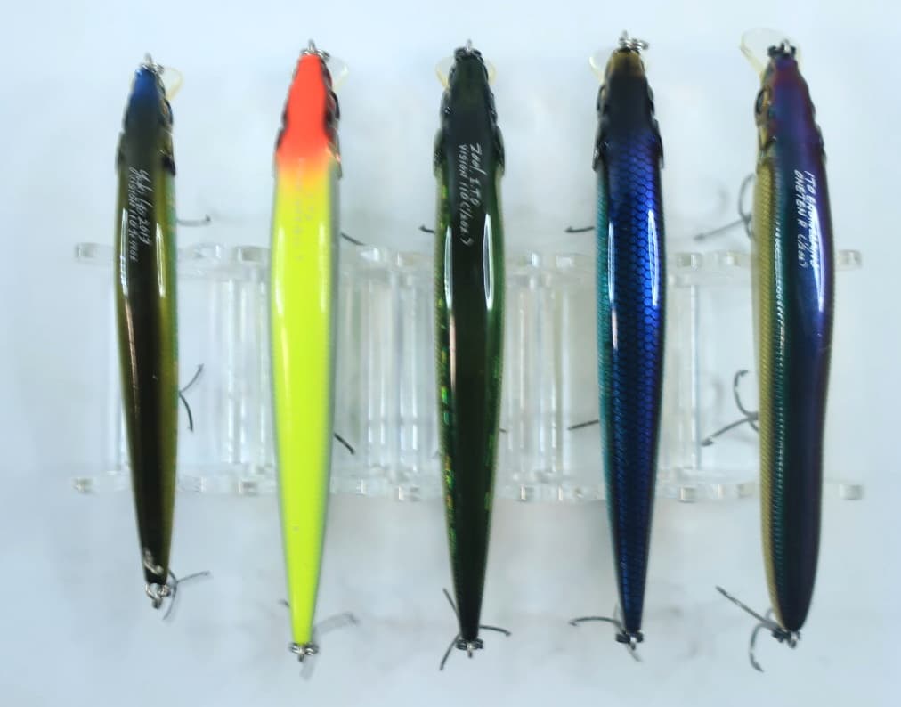 15 Megabass Vision110(Jr,SW,LBO,R,R+1) (Hook changed, paint peeled) Lot - Image 7