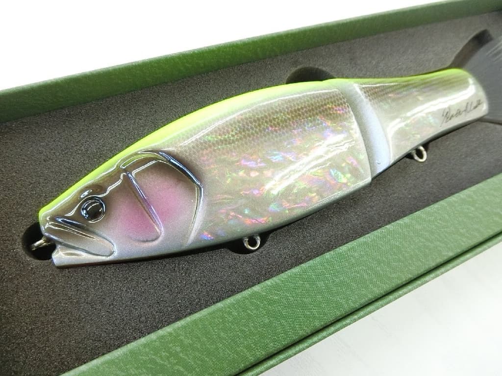 Roman Made Negotiator Swimbait Abalone Pattern Freshwater Saltwater Fish - Image 1